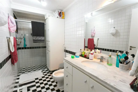 Apartamento à venda com 3 quartos, sendo 1 suíte, em Paraíso do Morumbi, São Paulo, SP