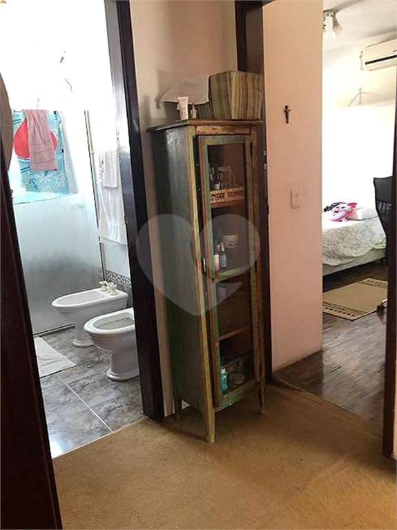 Casa à venda com 4 quartos, sendo 1 suíte, em Vila Cordeiro, São Paulo, SP