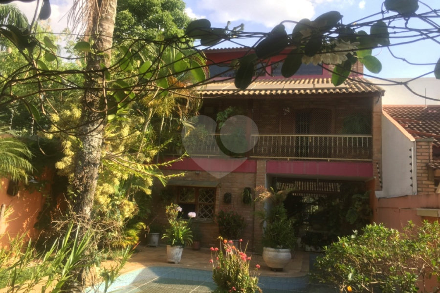 Sobrado à venda com 4 quartos, sendo 3 suítes, em Jardim Virginia Bianca, São Paulo, SP