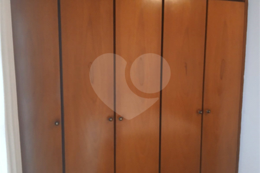 Sobrado à venda com 3 quartos, sendo 1 suíte,  em Tremembé, São Paulo, SP