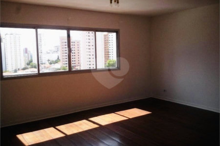 Apartamento à venda com 3 quartos, sendo 1 suíte, em Vila Clementino, São Paulo, SP