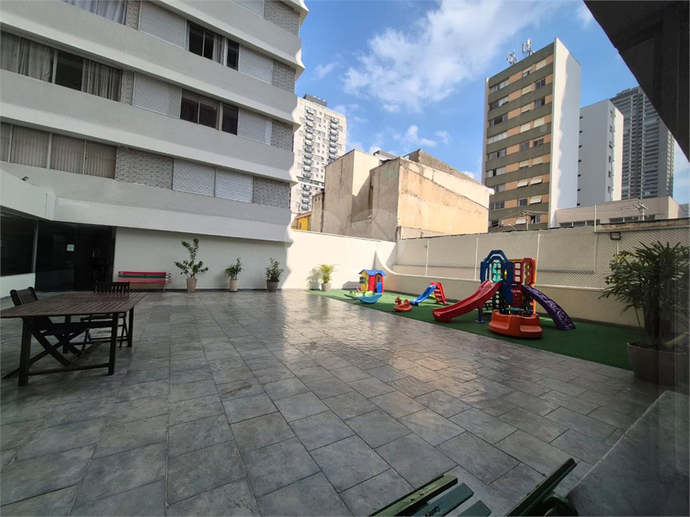 Apartamento à venda com 3 quartos em Vila Pompéia, São Paulo, SP