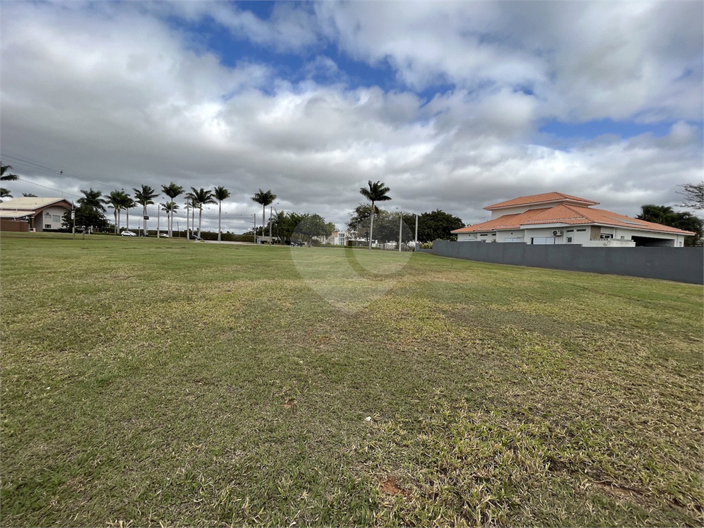 Terreno à venda no condomínio Fazenda Jequitibá, Sorocaba - SP