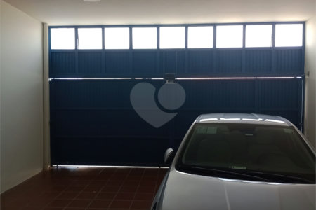 Casa à venda com 4 quartos, sendo 1 suíte, em Vila Rosa, Itapetininga, SP