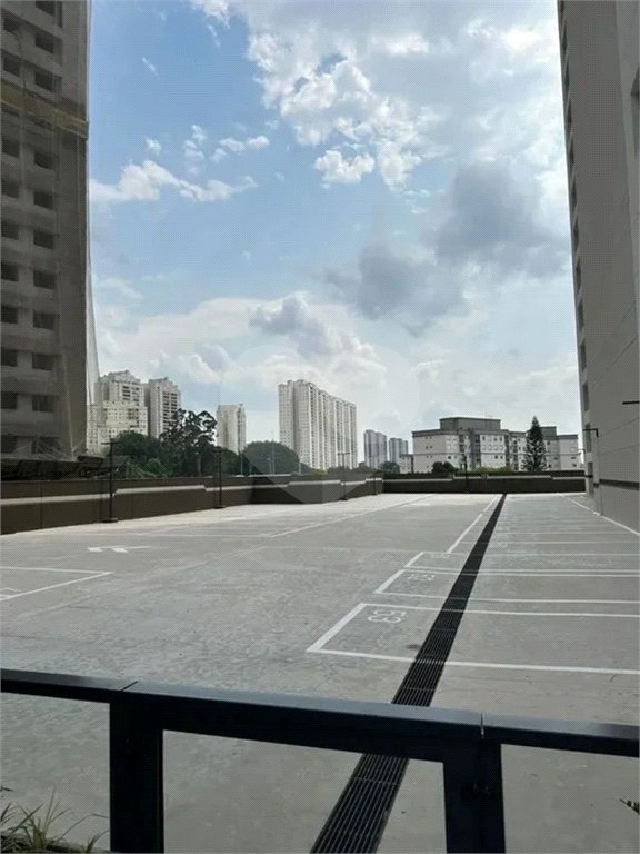 Apartamento à venda com 3 quartos, sendo 1 suíte, em Vila Anastácio, São Paulo, SP