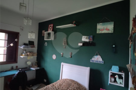 Sobrado à venda com 4 quartos, sendo 1 suíte, em Vila Maria Alta, São Paulo, SP