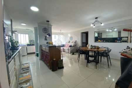 Apartamento à venda com 2 quartos, sendo 1 suíte, em Campo Grande, São Paulo, SP