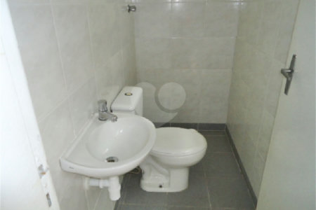 Sobrado à venda com 3 quartos em Vila Gustavo, São Paulo, SP
