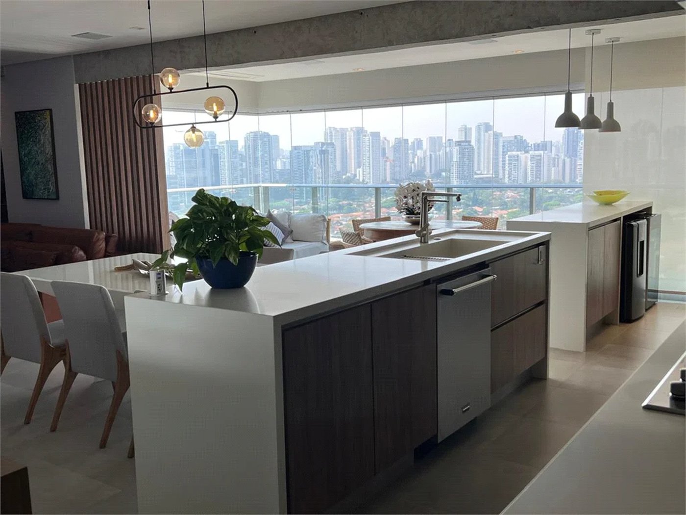 Apartamento à venda com 2 suítes em Vila Gertrudes, São Paulo, SP