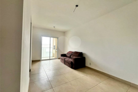 Apartamento à venda com 3 quartos, sendo 1 suíte,  em Vila Macia, Itapetininga, SP