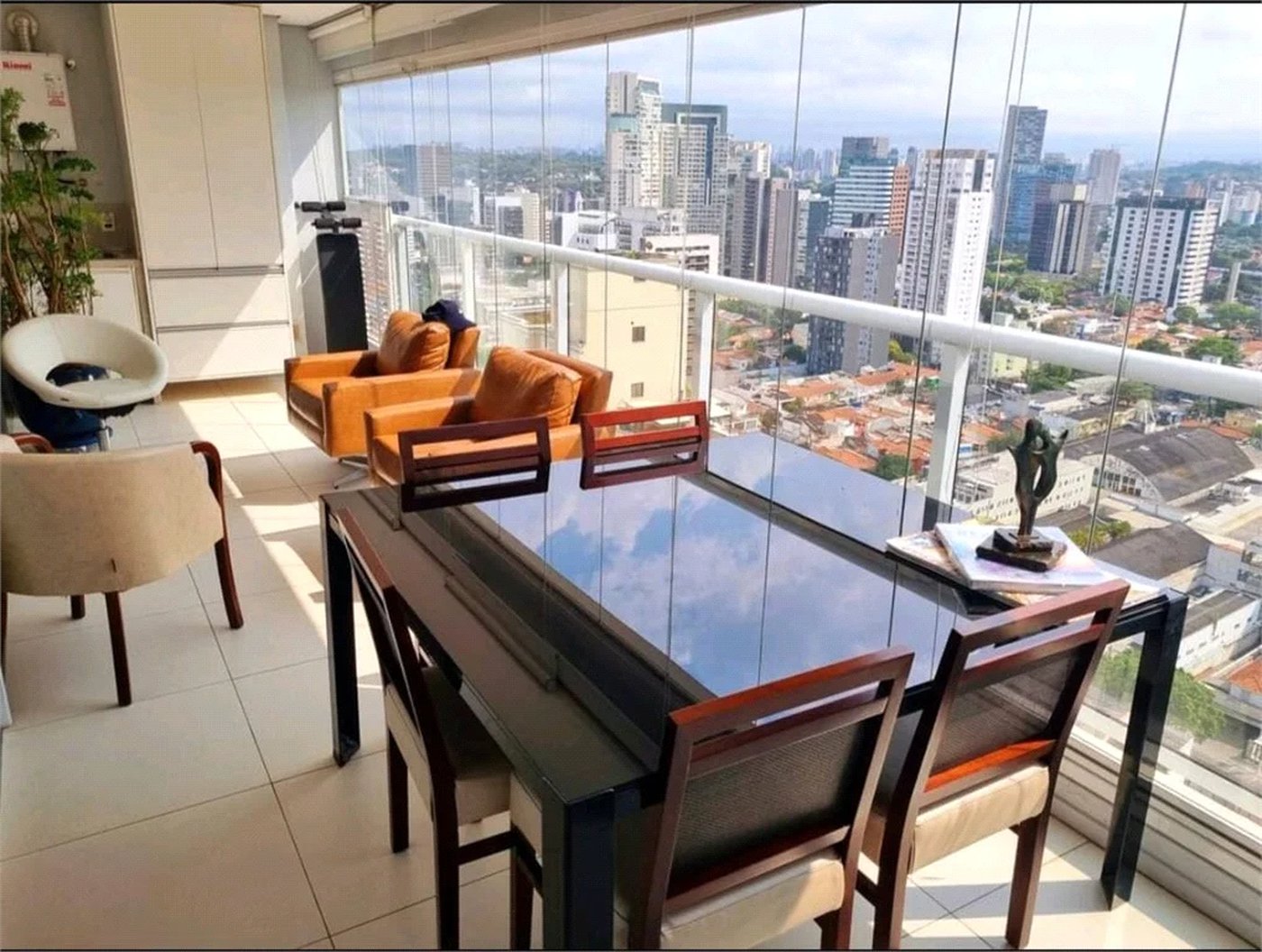 Apartamento à venda com 2 quartos, sendo 1 suíte, em Pinheiros, São Paulo, SP
