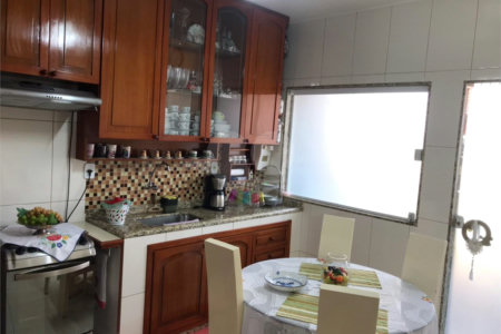 Casa à venda com 3 quartos, sendo 1 suíte,  em Campo Grande, Rio de Janeiro, RJ