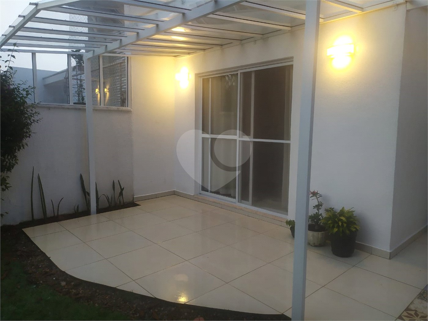 Sobrado à venda com 3 quartos, sendo 1 suíte, em Jardim do Lago, Atibaia, SP
