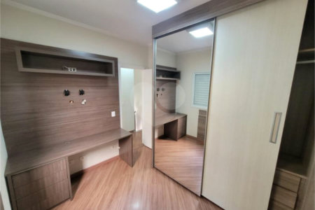 Casa à venda com 3 quartos, sendo 1 suíte,  no condomínio Maximus I, São Paulo - SP