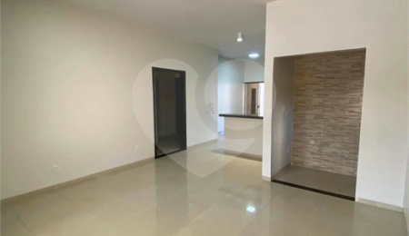 Casa à venda com 4 quartos, sendo 1 suíte,  em Jardim Europa, Dourados, MS
