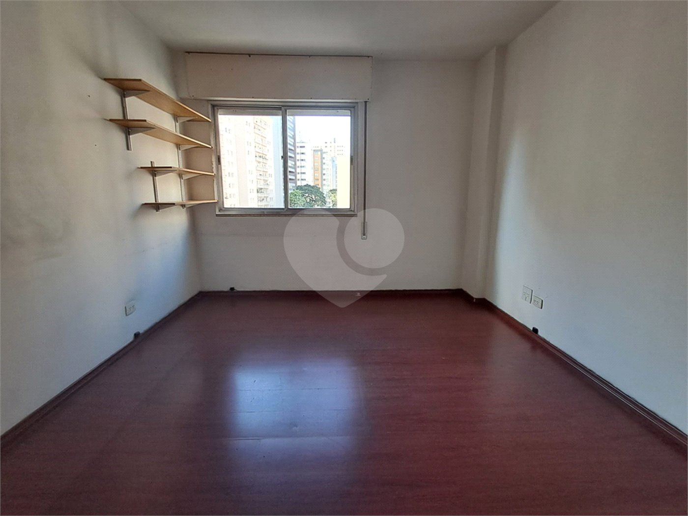 Apartamento à venda com 3 quartos, sendo 1 suíte,  em Paraíso, São Paulo, SP