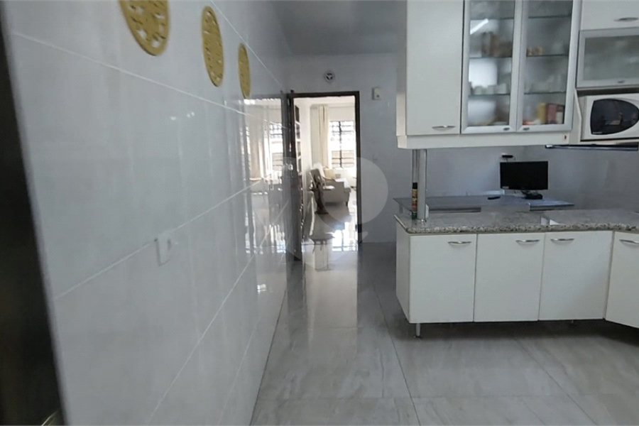 Casa à venda com 4 quartos, sendo 1 suíte, em Parada Inglesa, São Paulo, SP