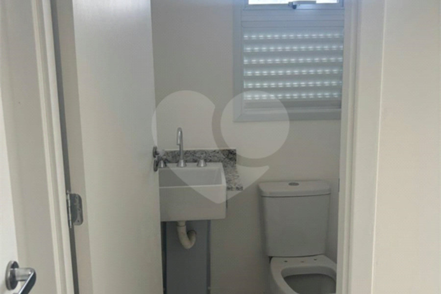 Apartamento à venda com 3 quartos, sendo 1 suíte,  em Barueri, Barueri, SP