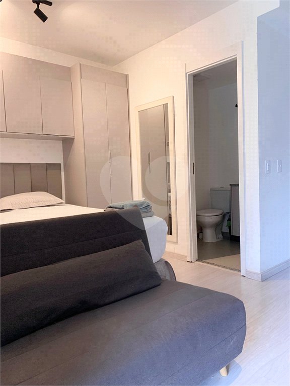Apartamento à venda ou para alugar com 1 suíte em Cerqueira César, São Paulo, SP