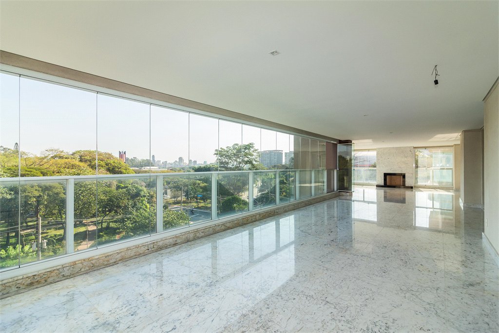 Apartamento à venda com 4 suítes em Ibirapuera, São Paulo, SP