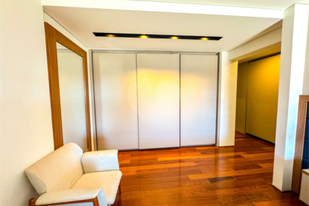 Apartamento à Venda no Centro de São Carlos - com 3 Suítes.