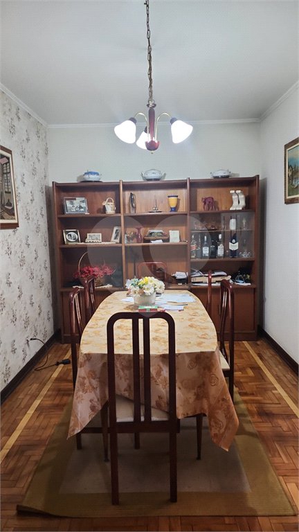 Casa à venda com 3 quartos, sendo 2 suítes, em Indianópolis, São Paulo, SP