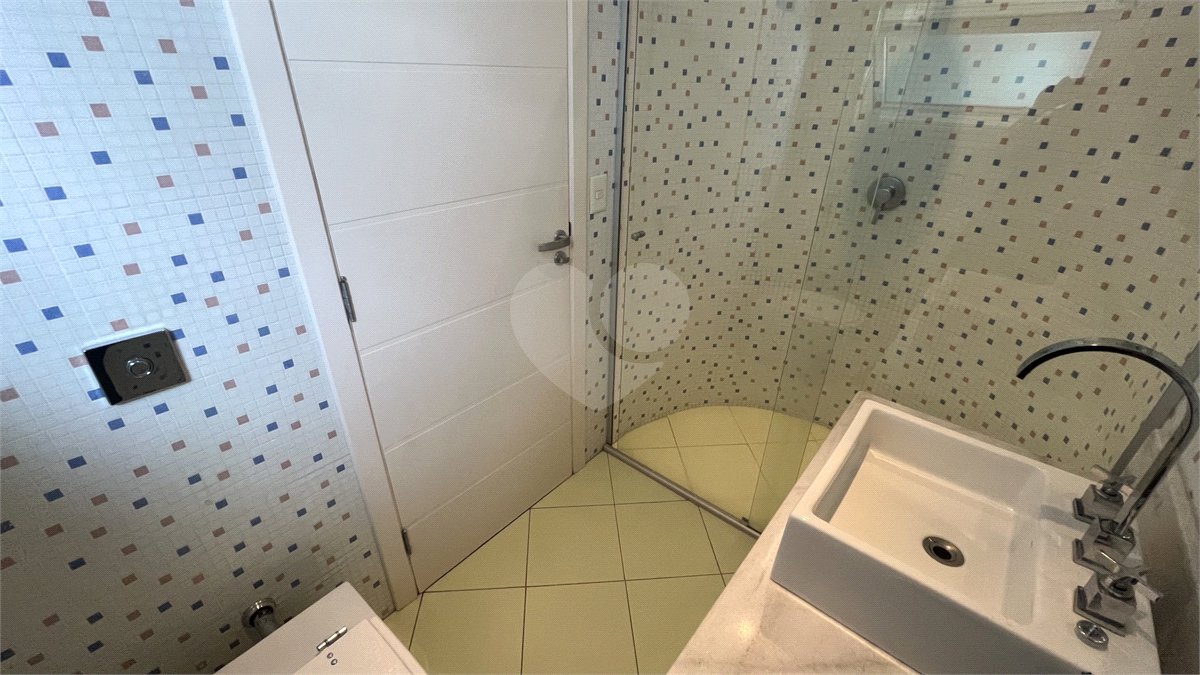Casa a Venda no Condomínio Porto Atibaia com 4 dormitórios