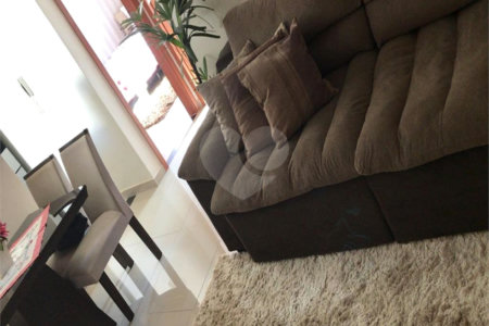 Apartamento no Condomínio Monte Logan.