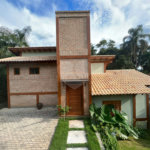 Sobrado à venda com 3 quartos, sendo 1 suíte,  em Serra da Cantareira, Mairiporã, SP