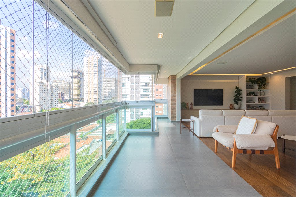 Apartamento à venda com 4 suítes em Brooklin, São Paulo, SP