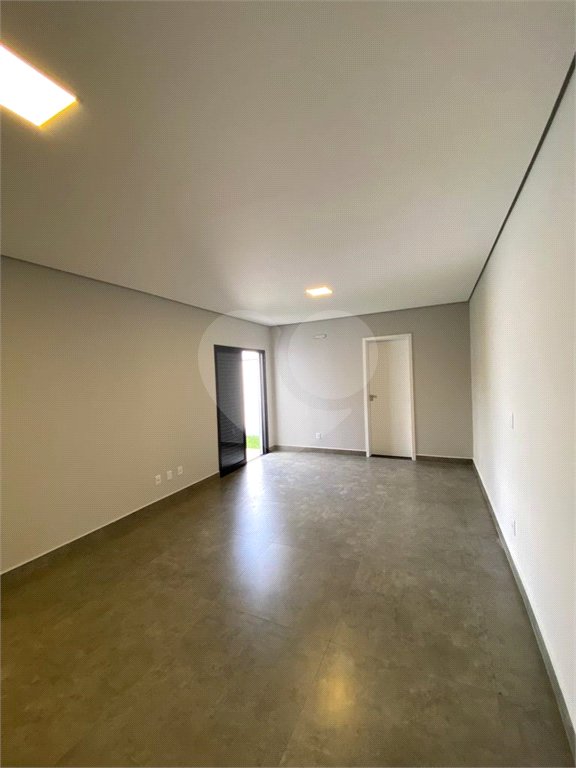 Casa à venda com 2 quartos, sendo 1 suíte, no condomínio Residencial Villagio Wanel, Sorocaba - SP