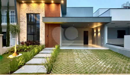 Casa à venda com 3 suítes no condomínio Le France, Sorocaba - SP