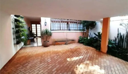Casa de Vila à venda com 3 quartos, sendo 1 suíte,  em Alto da Boa Vista, São Paulo, SP