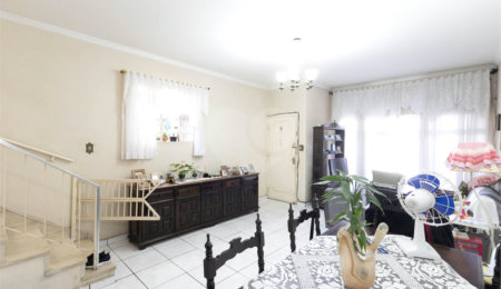 Sobrado à venda com 3 quartos, sendo 1 suíte,  em Jardim Ataliba Leonel, São Paulo, SP