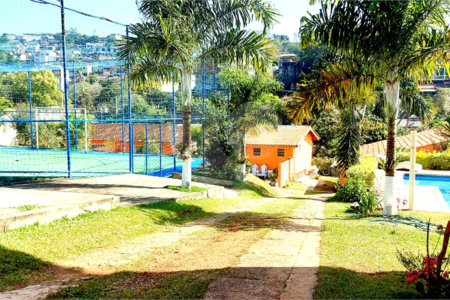 Chácara para alugar com 5 quartos, sendo 3 suítes, em Jardim Estância Brasil, Atibaia, SP