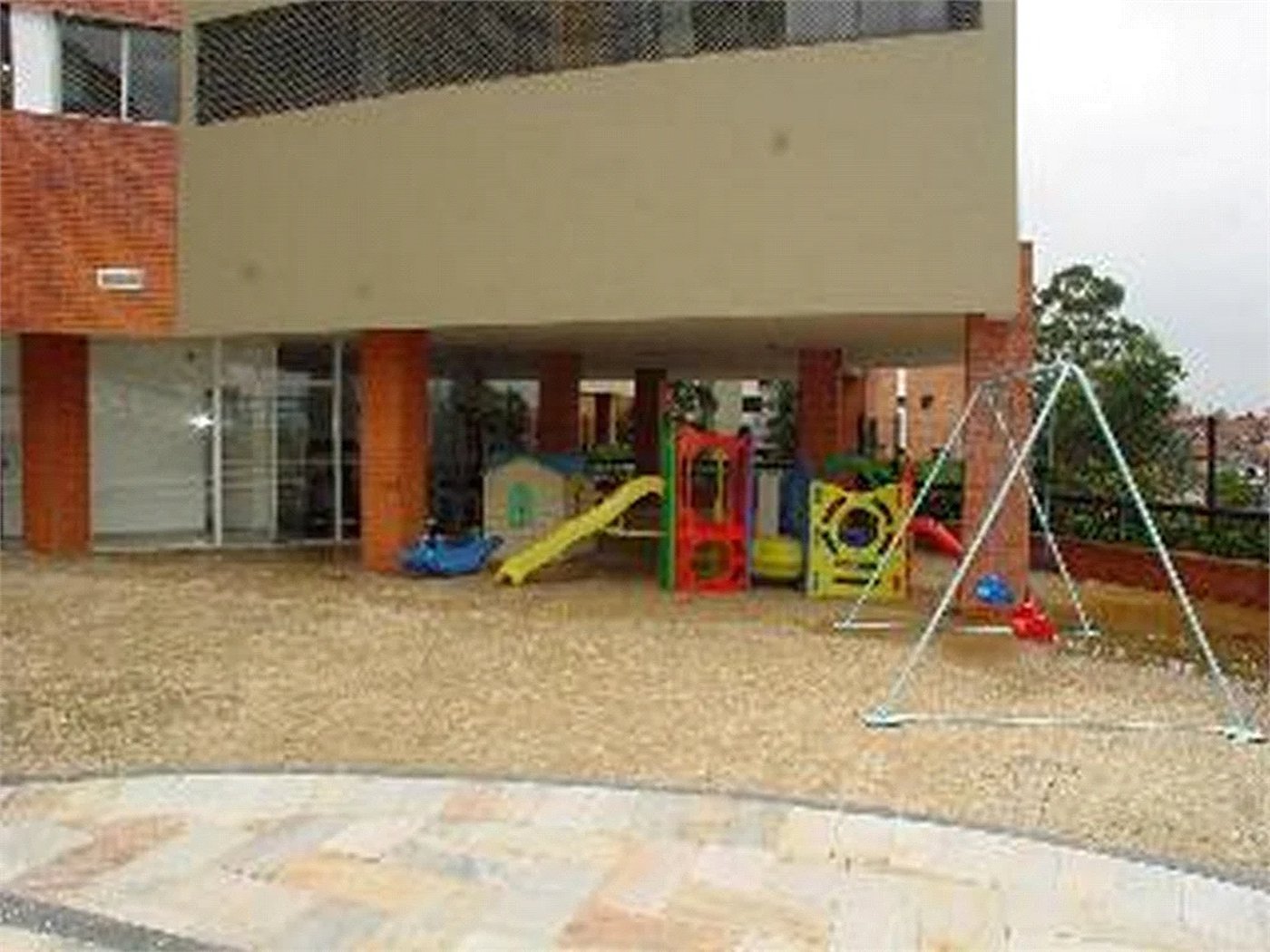 Apartamento à venda com 3 quartos, sendo 1 suíte,  em Jardim Parque Morumbi, São Paulo, SP