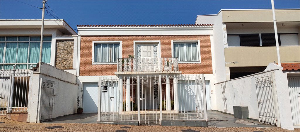 Casa à venda com 4 quartos, sendo 2 suítes, no Centro, Itu, SP