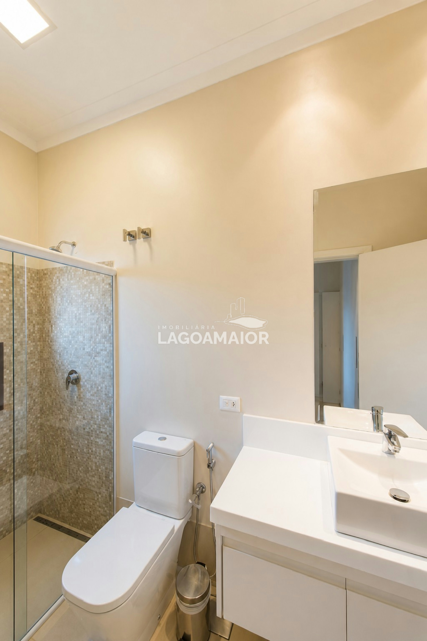 Casa à venda com 3 suítes em Jardim Novo Aeroporto, Três Lagoas, MS