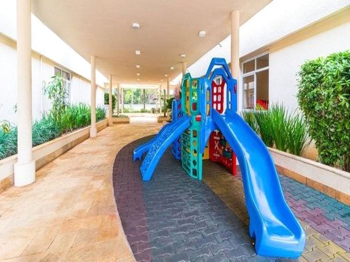 Apartamento à venda com 3 suítes em Vila Suzana, São Paulo, SP
