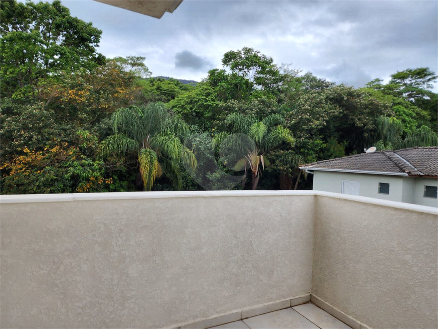 Casa à venda com 4 suítes no condomínio Pedra Grande, Atibaia - SP