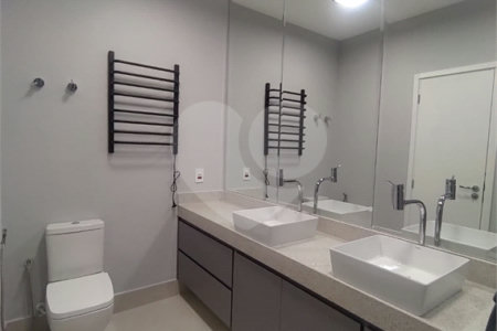 Casa à venda com 3 suítes no condomínio La Reserva Residencial, Atibaia - SP