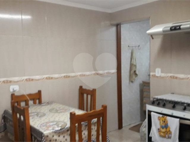 Sobrado à venda com 3 quartos, sendo 1 suíte,  em Parque Continental I, Guarulhos, SP