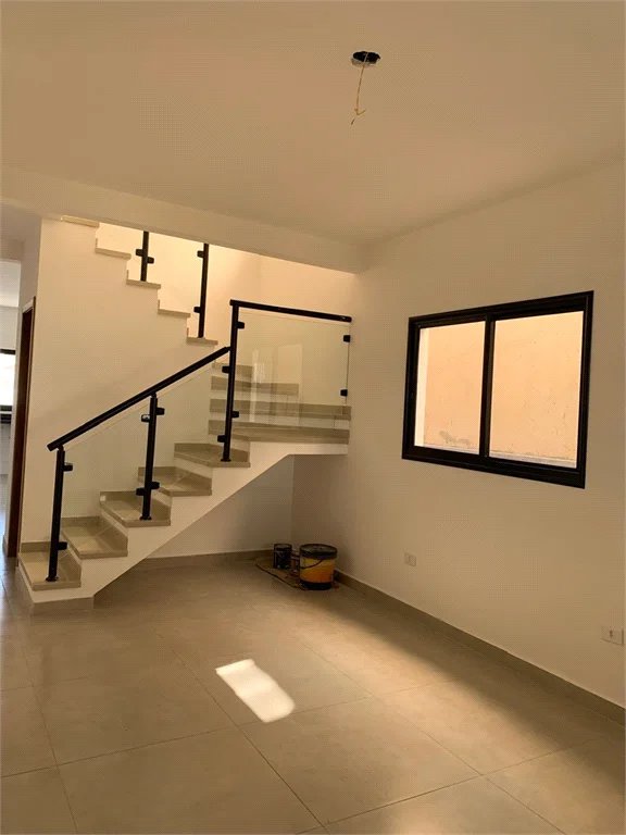 Casa à venda com 3 quartos, sendo 1 suíte, no condomínio Villa D'este, Cotia - SP