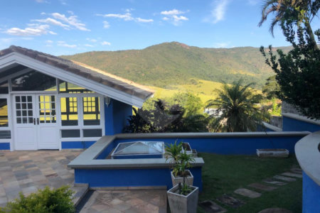 Casa à venda com 4 suítes no condomínio Osato, Atibaia - SP