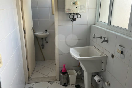 Apartamento à venda com 3 quartos, sendo 1 suíte, em Vila Sofia, São Paulo, SP