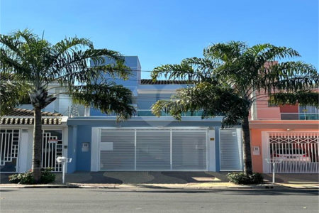 Sobrado à venda com 3 quartos, sendo 1 suíte, no Centro, Indaiatuba, SP