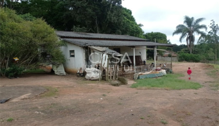Sítio à venda com 2 quartos em Gramadão, São Miguel Arcanjo, SP