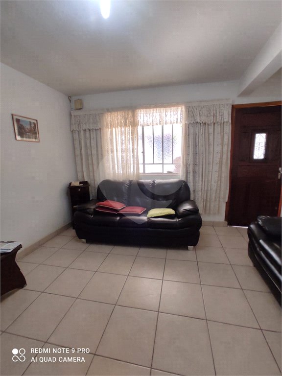 Sobrado à venda com 3 quartos em Chora Menino, São Paulo, SP
