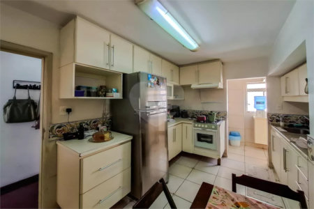 Apartamento de 117m2 com 3 dormitórios e 1 vaga na Vila Mariana
