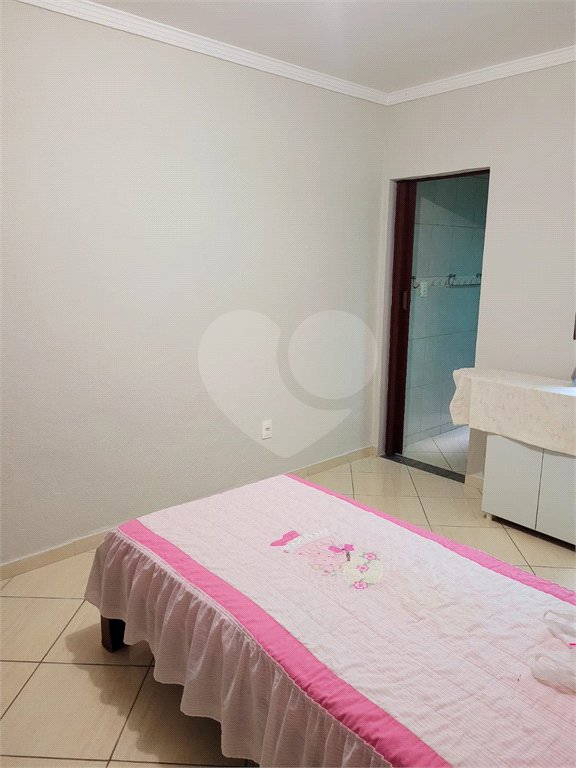 Casa à venda com 4 suítes em Jardim Bandeiras, Jundiaí, SP